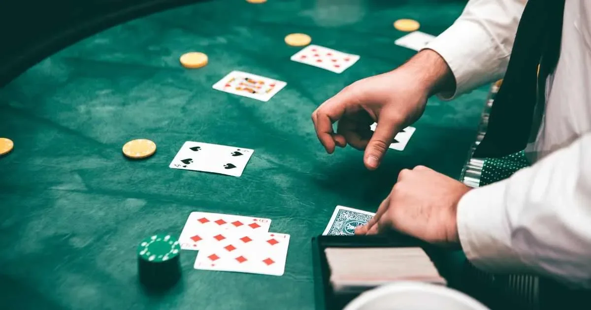 Hướng dẫn cách chơi bài cào 6 lá nâng cao tỷ lệ thắng 3 Tính điểm trong cách chơi bài cào 6 lá